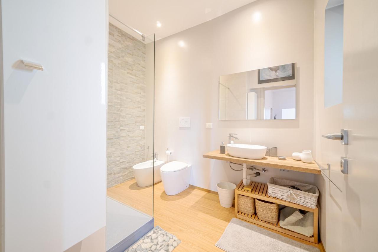 Bright Apartment A Few Steps From Via Garibaldi ジェノヴァ エクステリア 写真