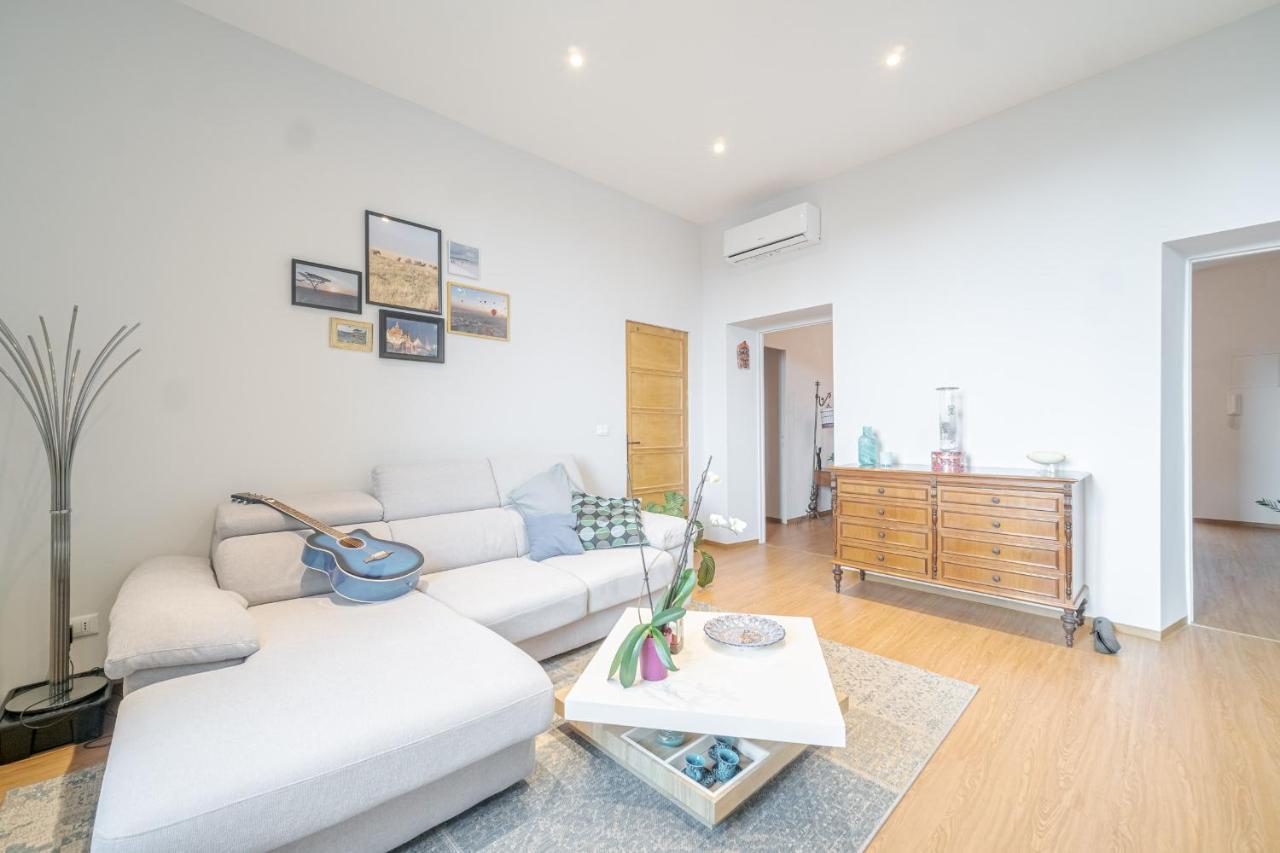Bright Apartment A Few Steps From Via Garibaldi ジェノヴァ エクステリア 写真